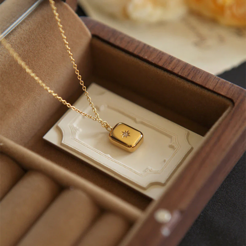 Star Teardrop Necklace - Image 4